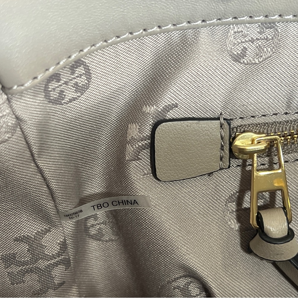 Tory Burch Gray Quilted Leather Tote - Picture 12 of 13
